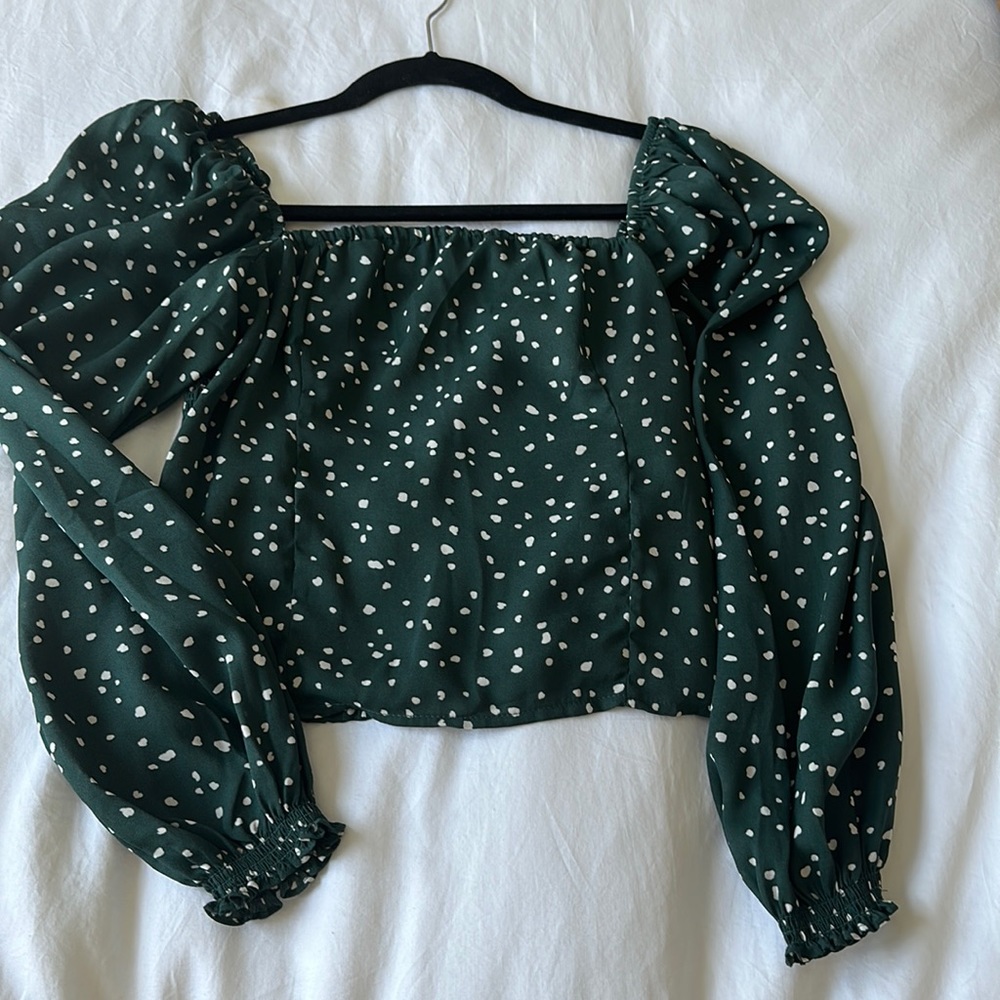 On trend Abercrombie top